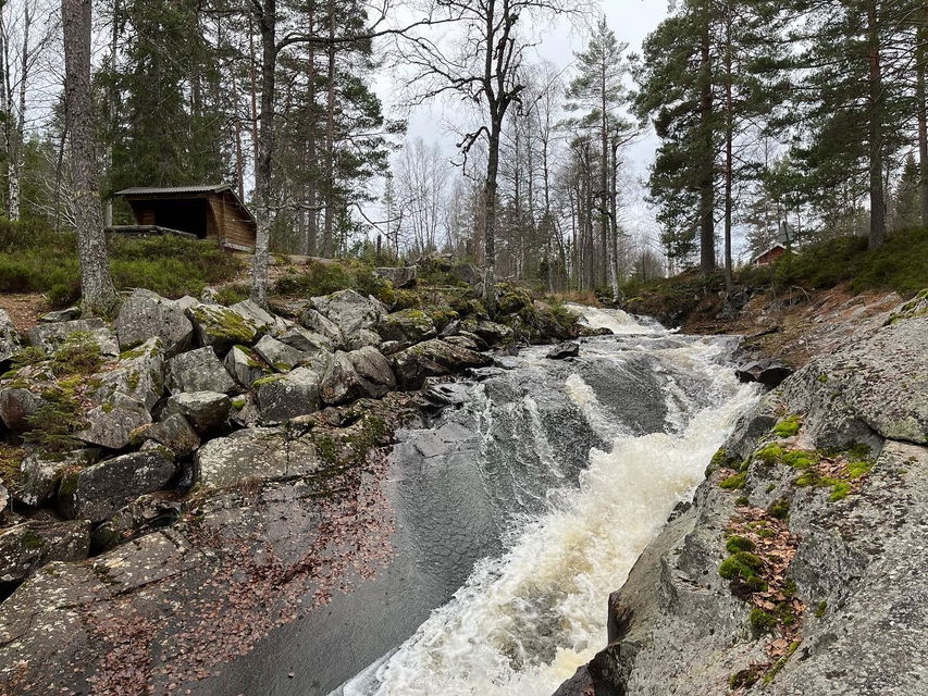 Vy över vindskydd och Skräddartorpsfallet