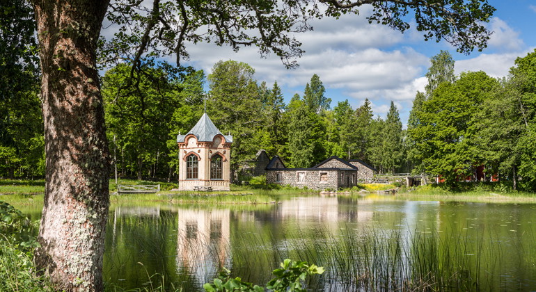 Lusthuset i bruksparken, Axmar bruk.