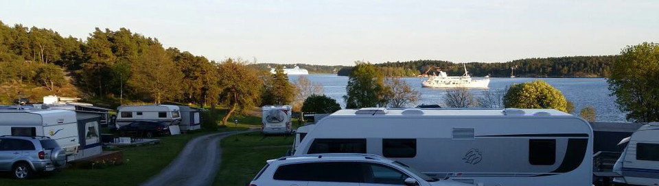 Husvagnar på Askrike Camping