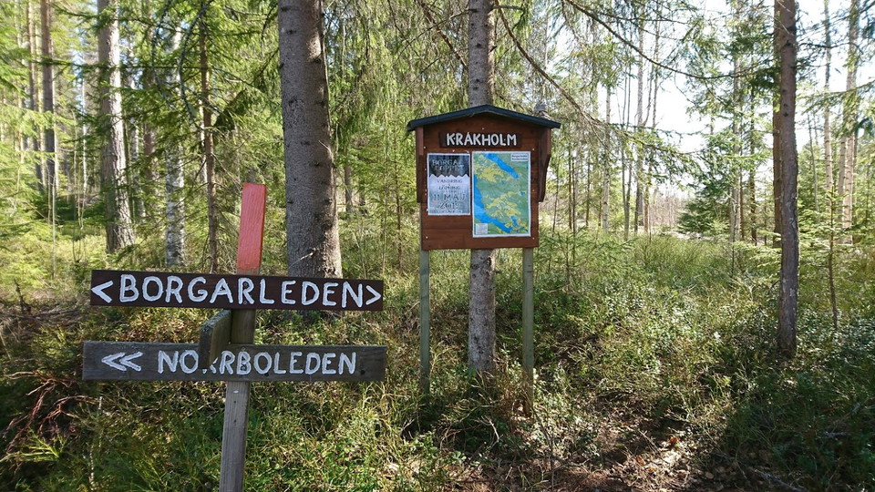 Tydliga skyltar, här går Borgarleden och Norrboleden tillsammans ett tag.