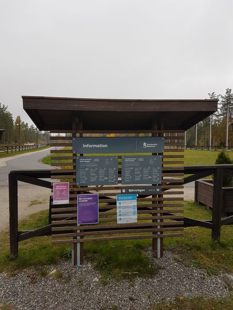 Informationsskylt om anläggningen