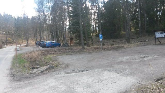 Entré Brandvägen Ryttarhalsvägen, Gömmarens naturreservat