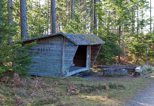 Vindskydd/lägerplats Hägnalian 