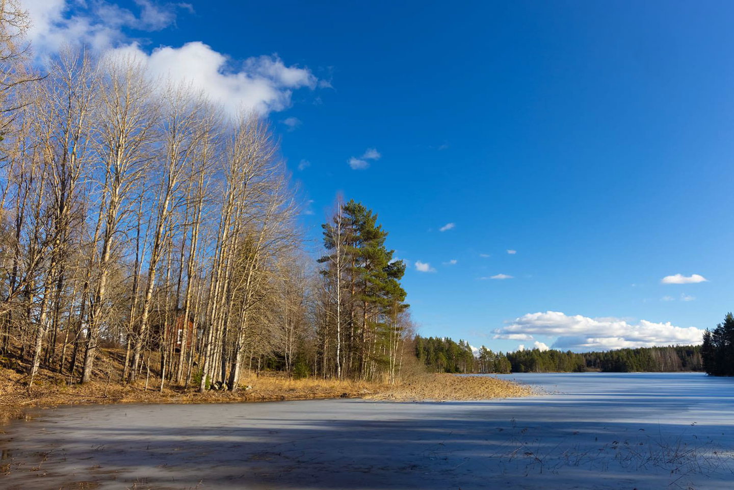 Leden passerar Stocksjön.