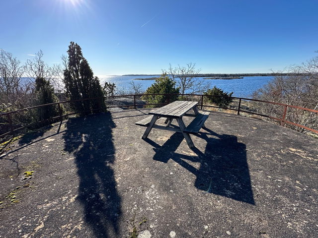 Sittbänk, Eriksbergs stränder