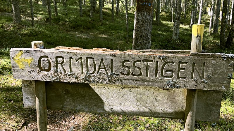 3 generations on a hike – join them on the Ormdalslingan trail!