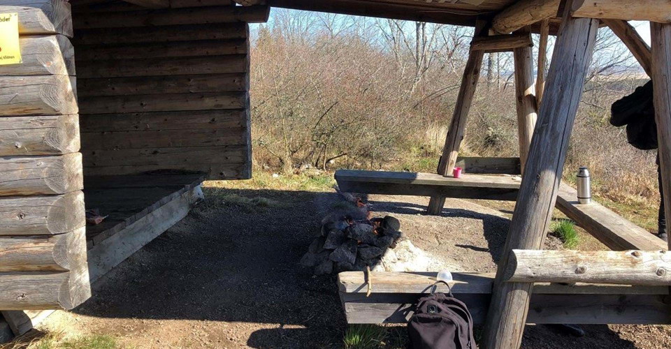 Vindskyddet vid Makersbergen.
Etapp: Omberg runt.
Ödeshög