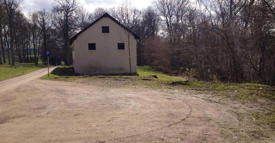 Parkering vi Ulvåsa slott och slottspark. 
Etapp: Motala-Borensberg. 
Motala. 