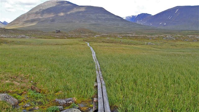 Duolbanjunni-Hukejaure, The Arctic Trail