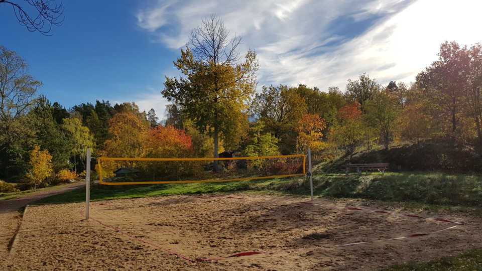 Beachvolleybollplan vid Sticklingebadet. Foto Lidingö stad