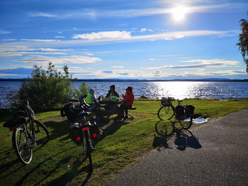 En av de två fina rastplatserna vid Sördellen