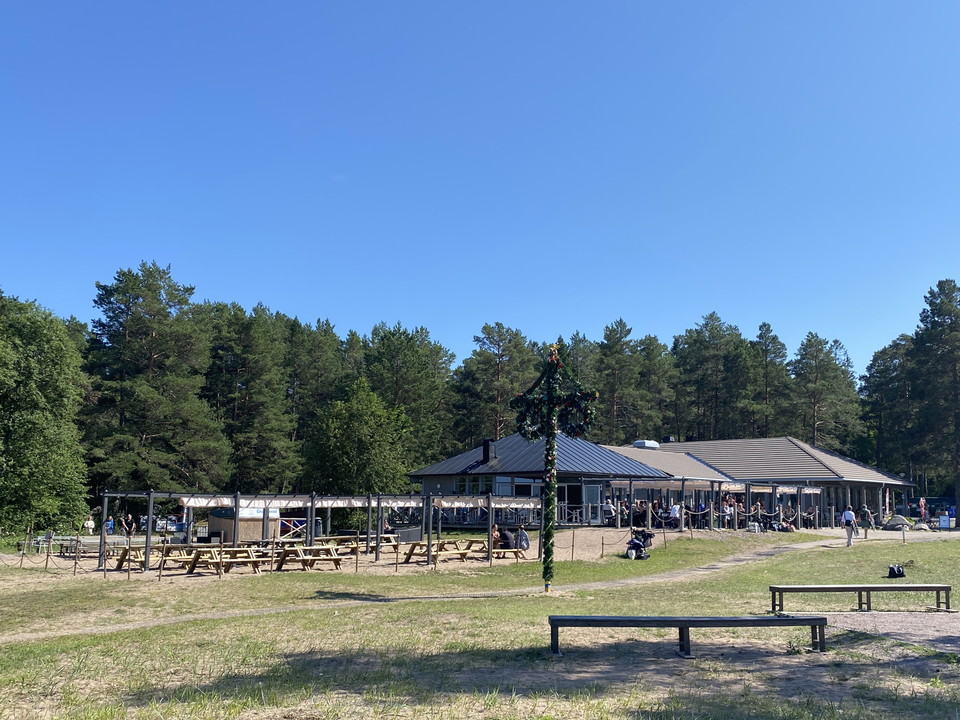 Restaurang-, kiosk- och konferensbyggnad