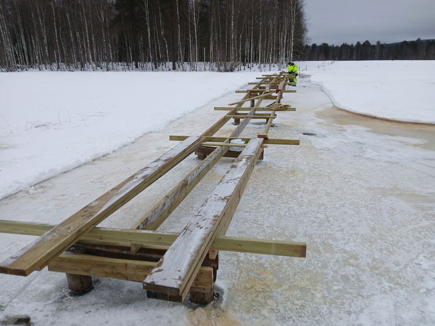 Arbetet med ny bro vid Brenäs pågår