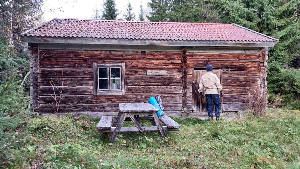 Kalvsvallen, den enda stugan på vallen.