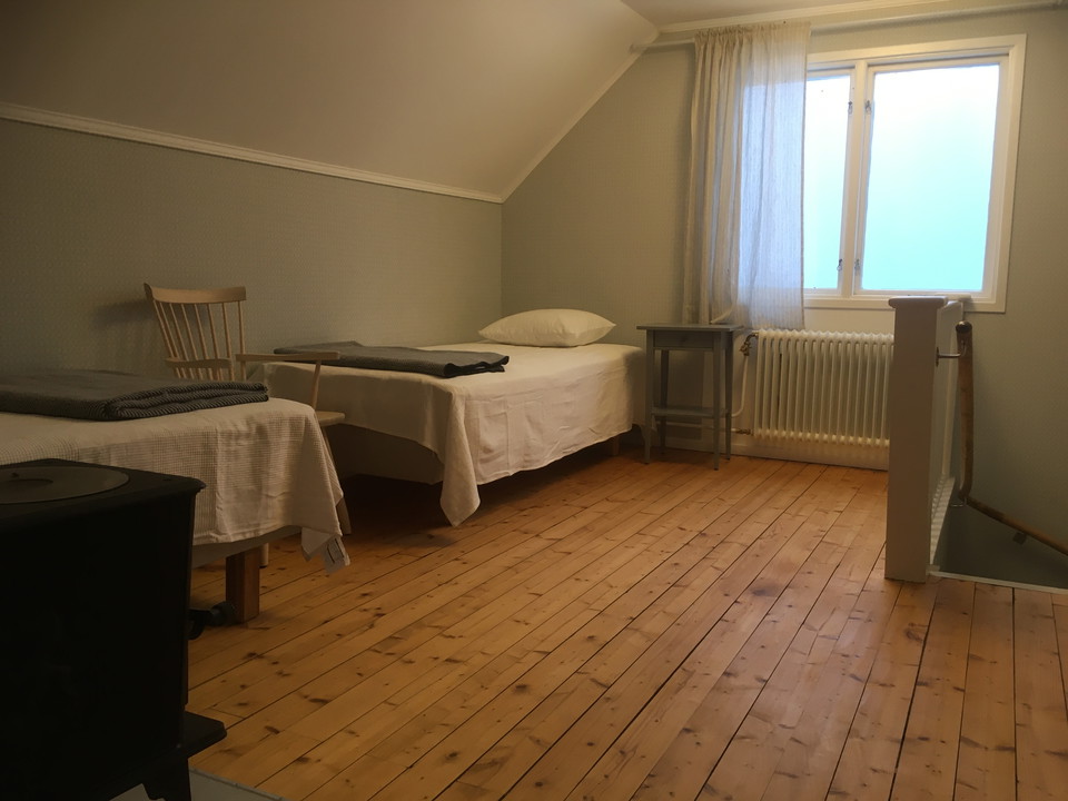 sovrum 2 övervåning