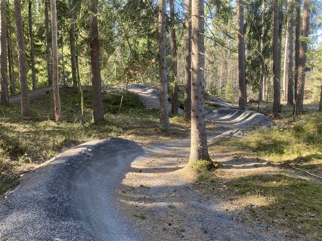 Mountain bike, red trail, Hånger off-road course