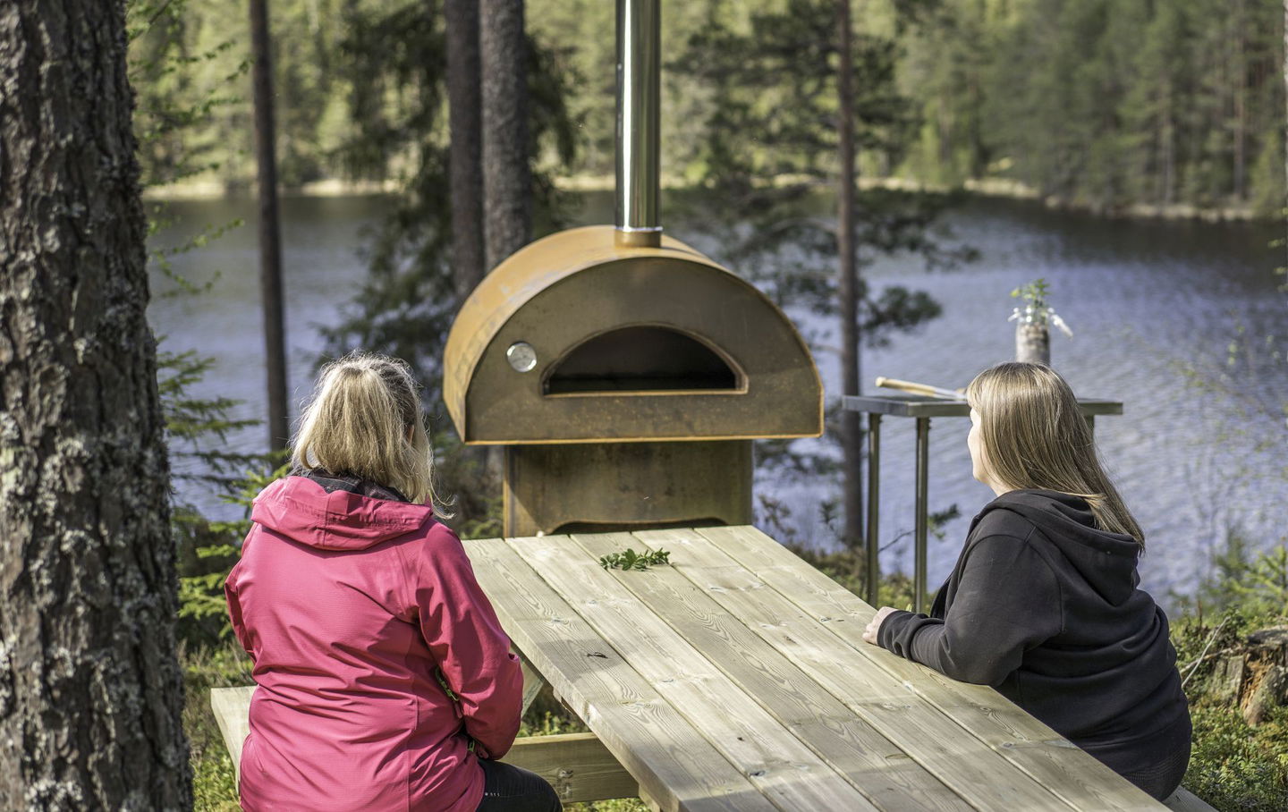 A wilderness "restaurant" by Vågsjön in Munkfors.
