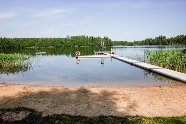 Snavlunda badplats vid sjön Veden