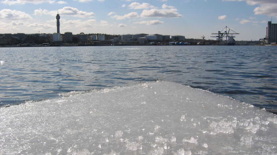 Isflak i Lilla Värtan. Foto Lidingö stad