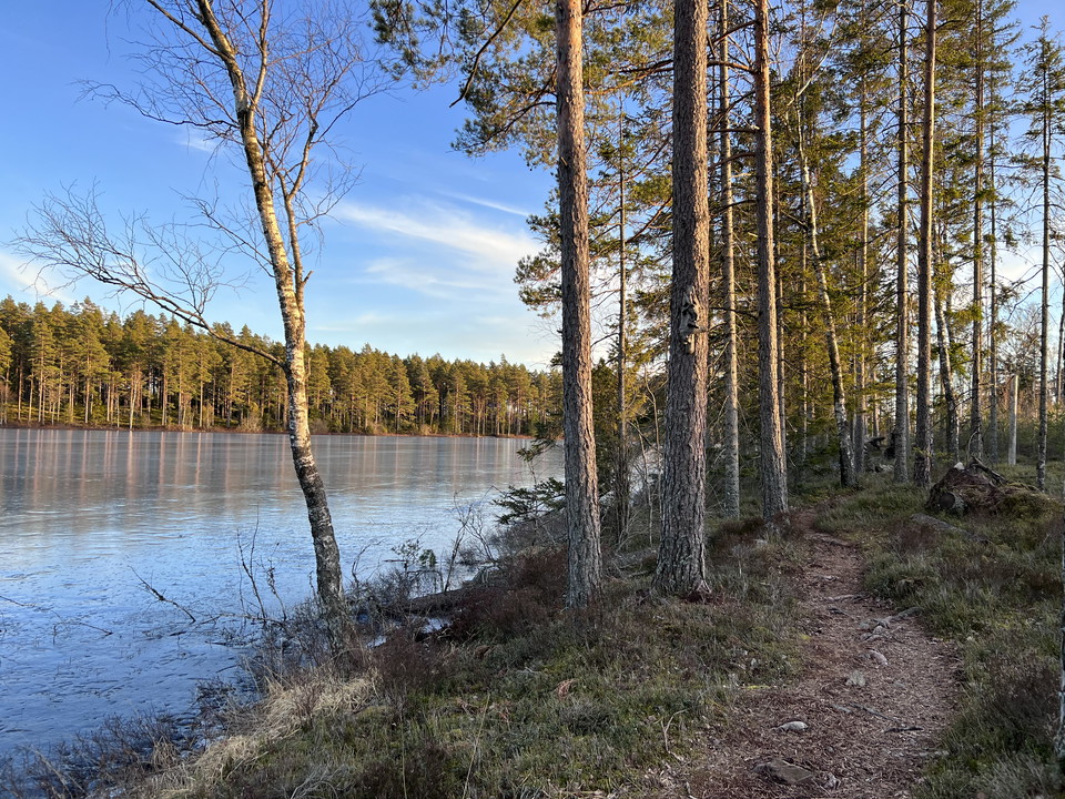 Leden har ständig kontakt med sjön Långegöl