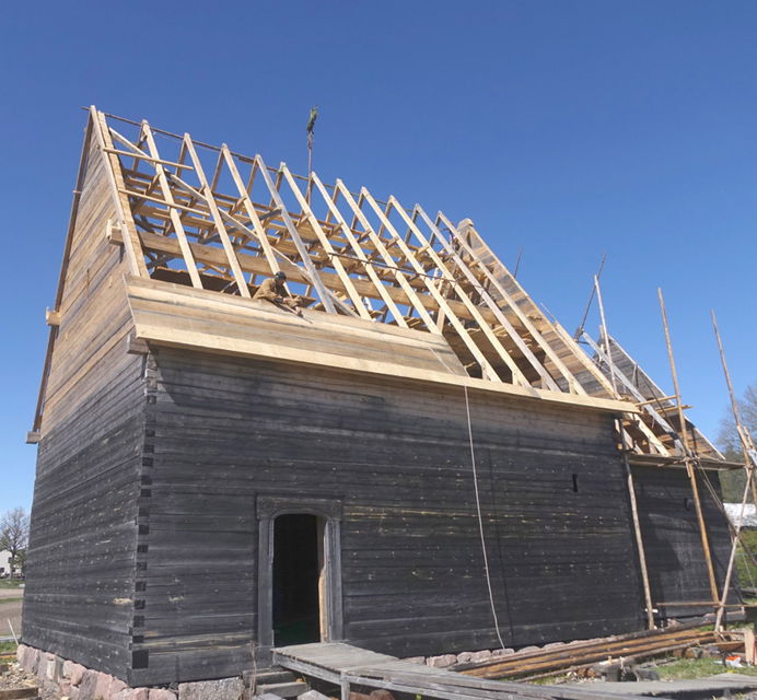 Exteriör på Södra Råda gamla kyrka i Kristinehamns kommun