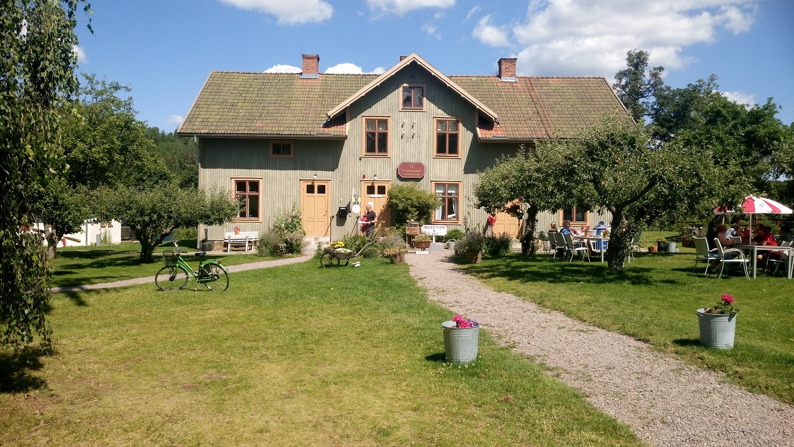 Glasbrukets vandrarhem & café