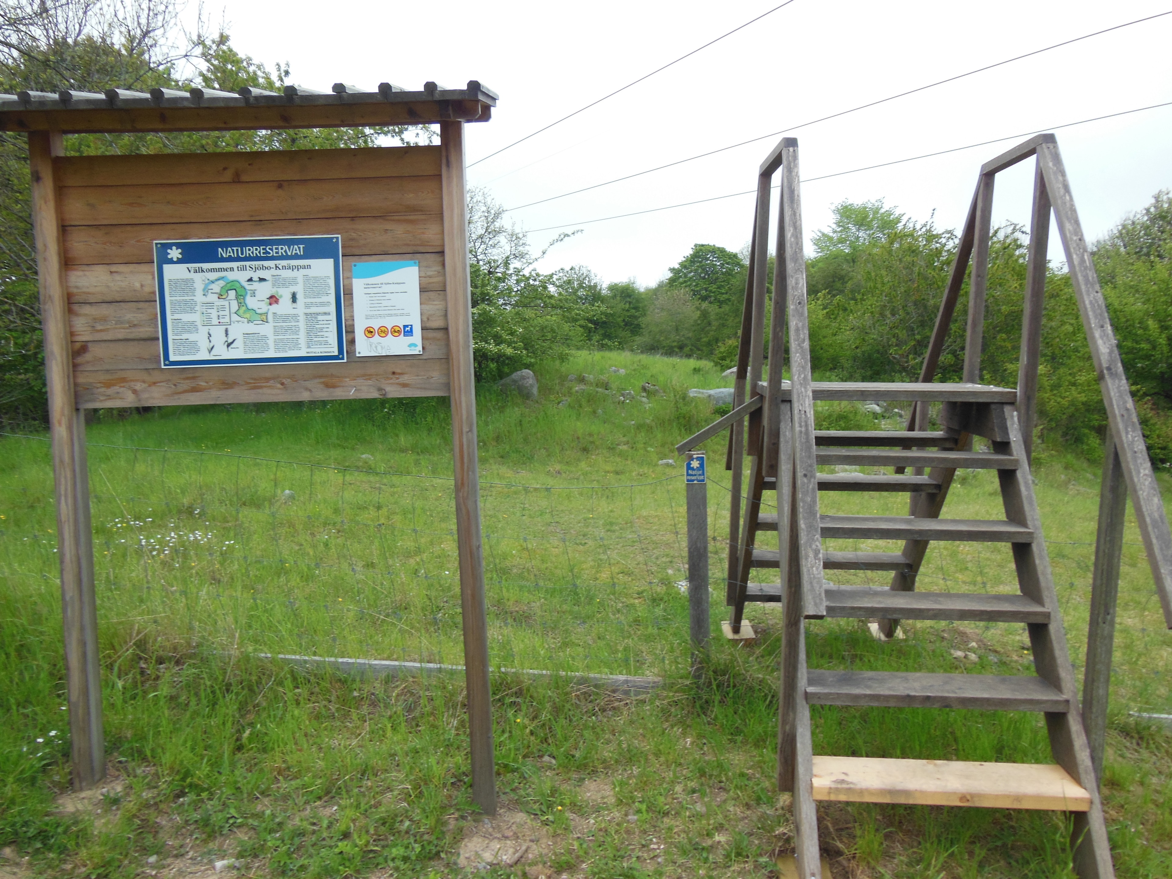 Entré till Sjöbo-Knäppan från Sjöbovägen