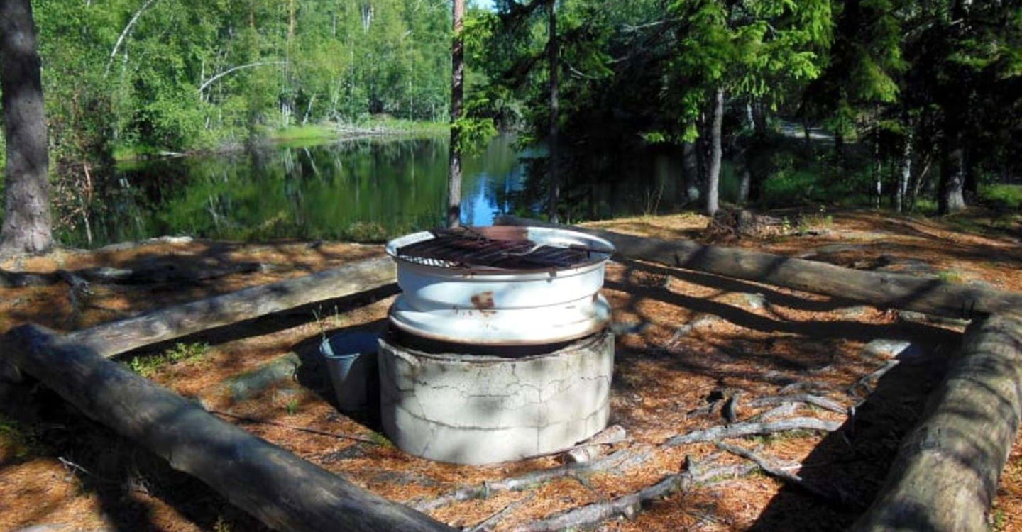 Grillplats vid Dammen Skönnarboleden
Tjällmo, Motala