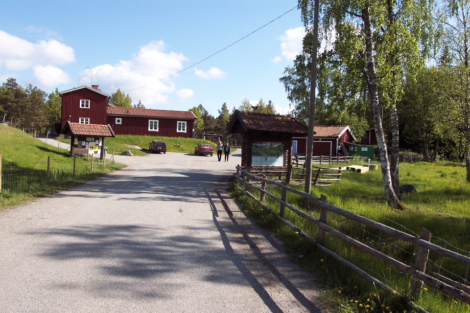 Påväg upp till friluftsgården från parkeringen