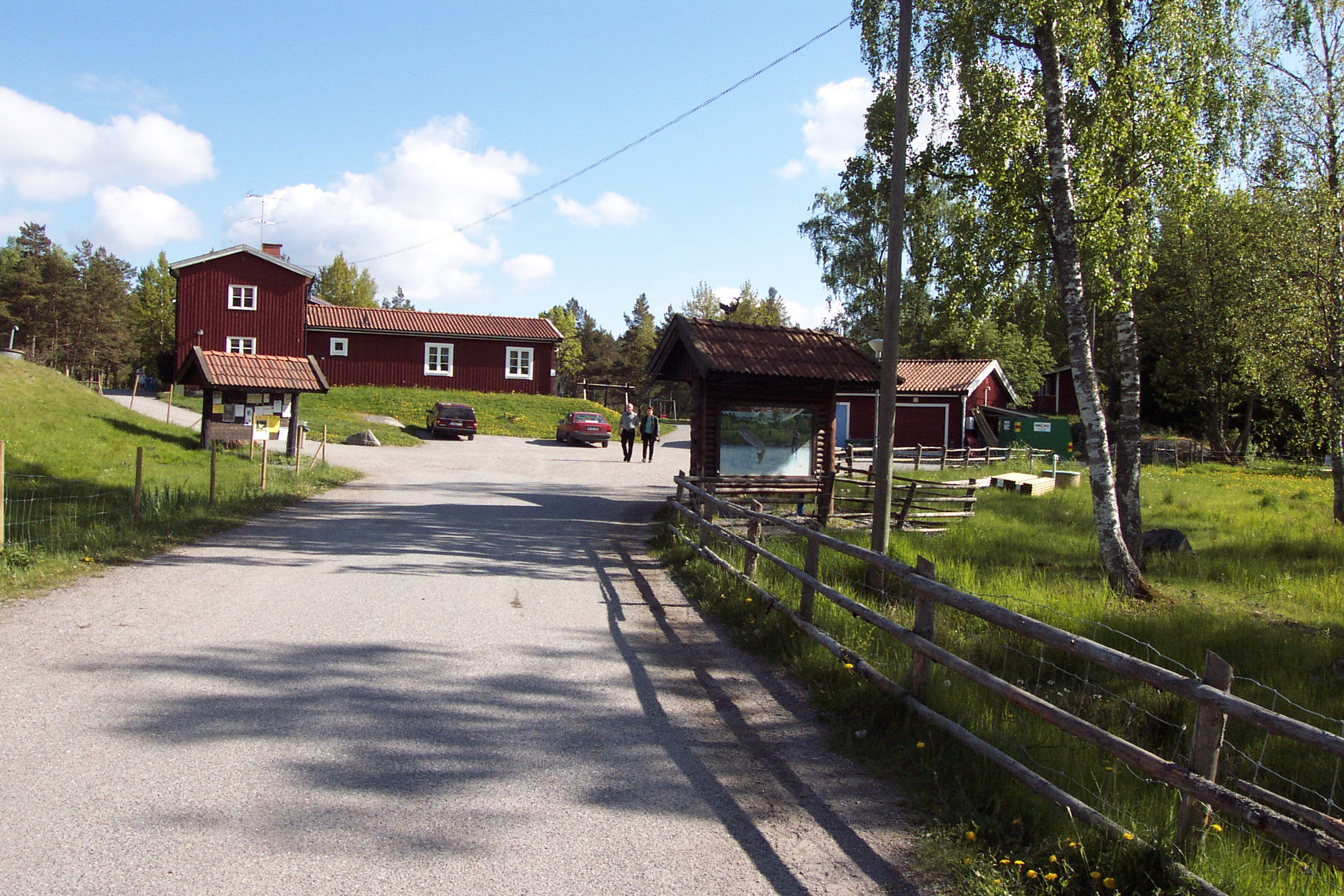 Påväg upp till friluftsgården från parkeringen