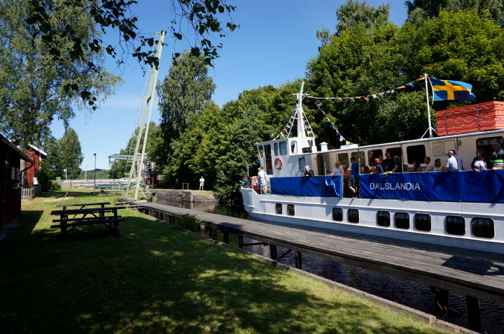 Långbrons slusstation