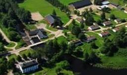 Camping i överkant av bild