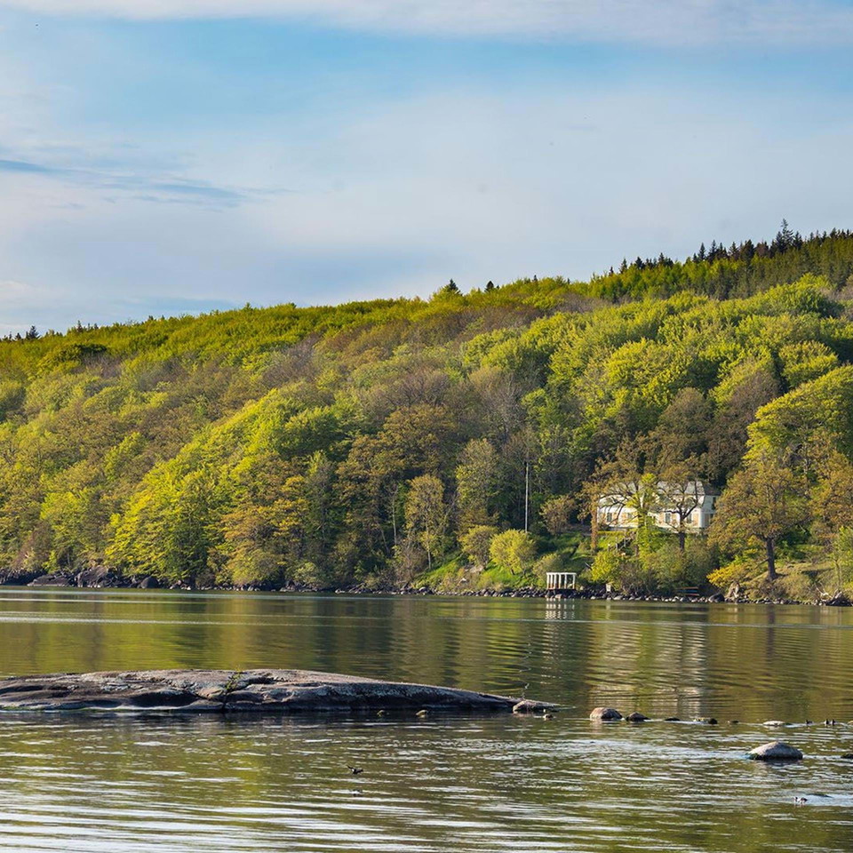 Ett hus på kanten av Omberg