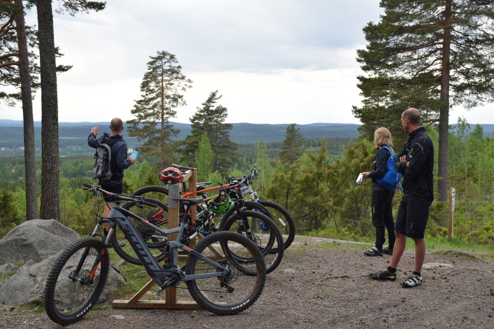 Parkering för cykel finns.