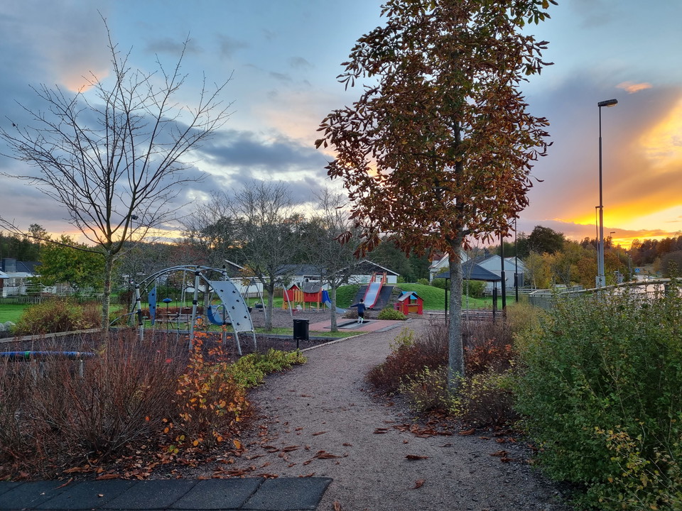 Lekpark i höstskrud