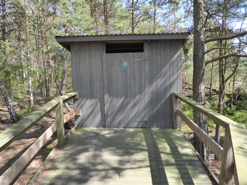 Torrtoalett på Hamnholmarna