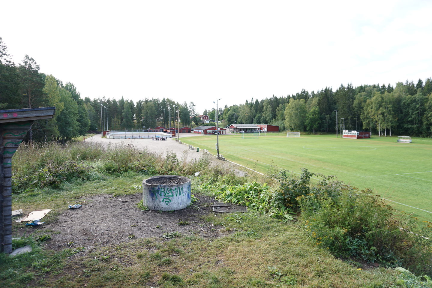 Rastplats HAgaström IP med utsikt över fotbollsplaner