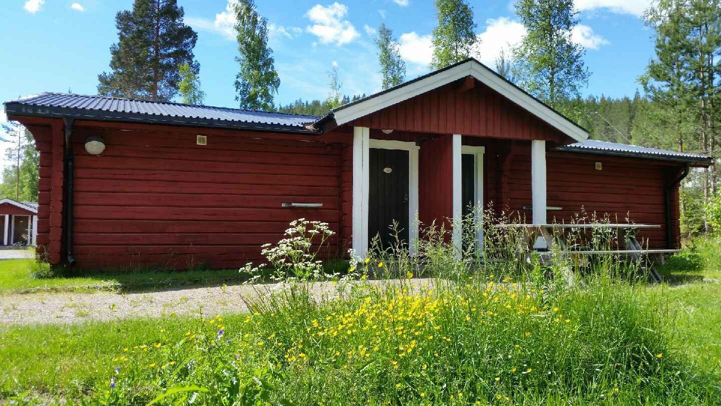 Bjursas-Berg-&-sjo-sebadds-stugor