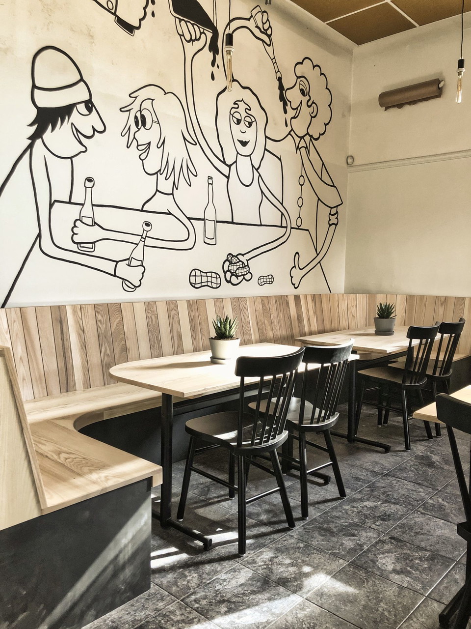 interiör med stolar och bord