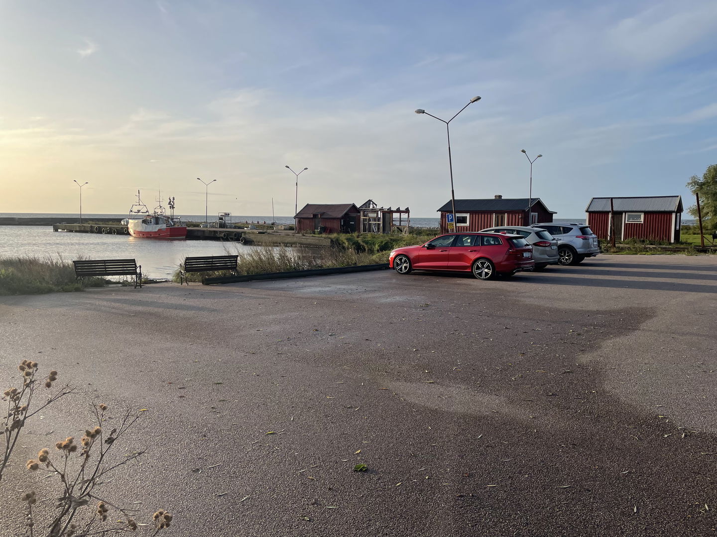 Parkeringsplats i hamnområde