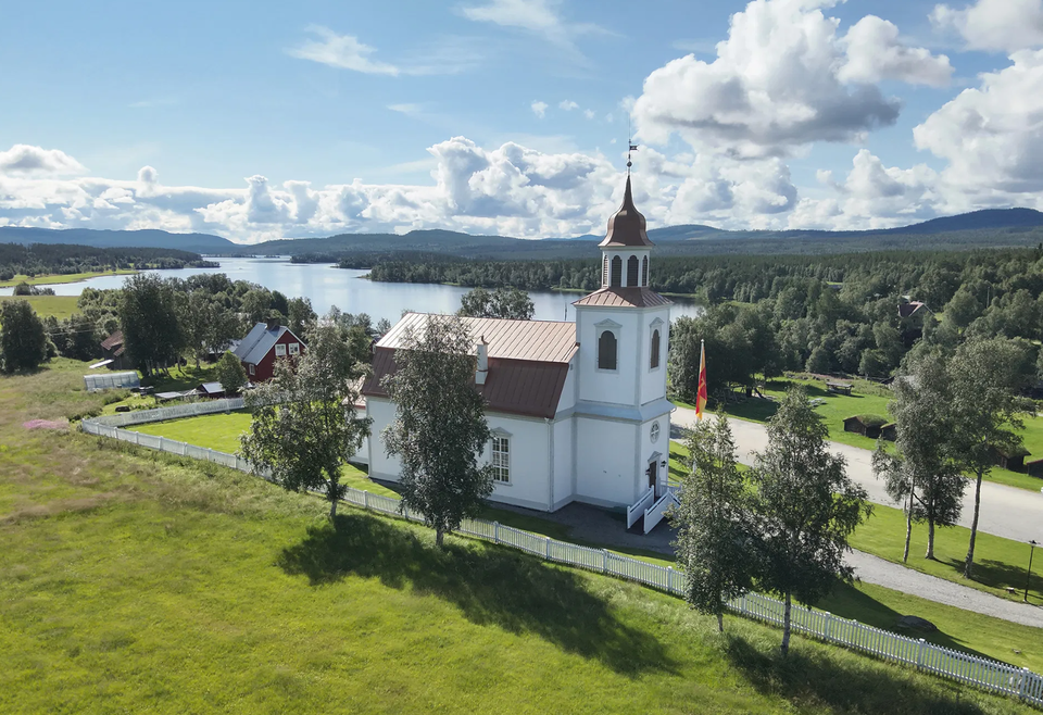 Ljusnedals kyrka