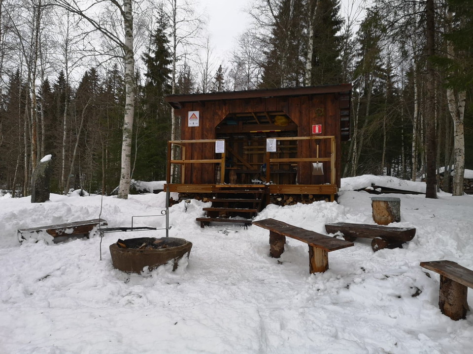 Vindskydd på Långudden vid Långsbosjön