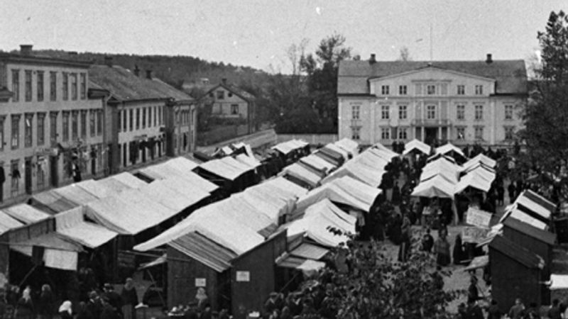 Informational signs - Old town