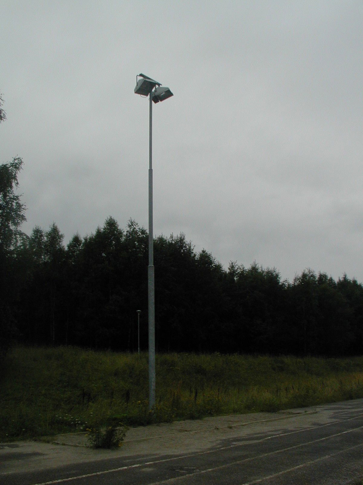 Grusplan vid Luleåvägen, belysningsstolpe
