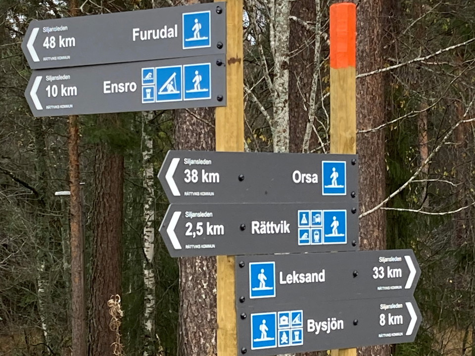 Skyltar Siljansleden. Foto Bosse Bifrost