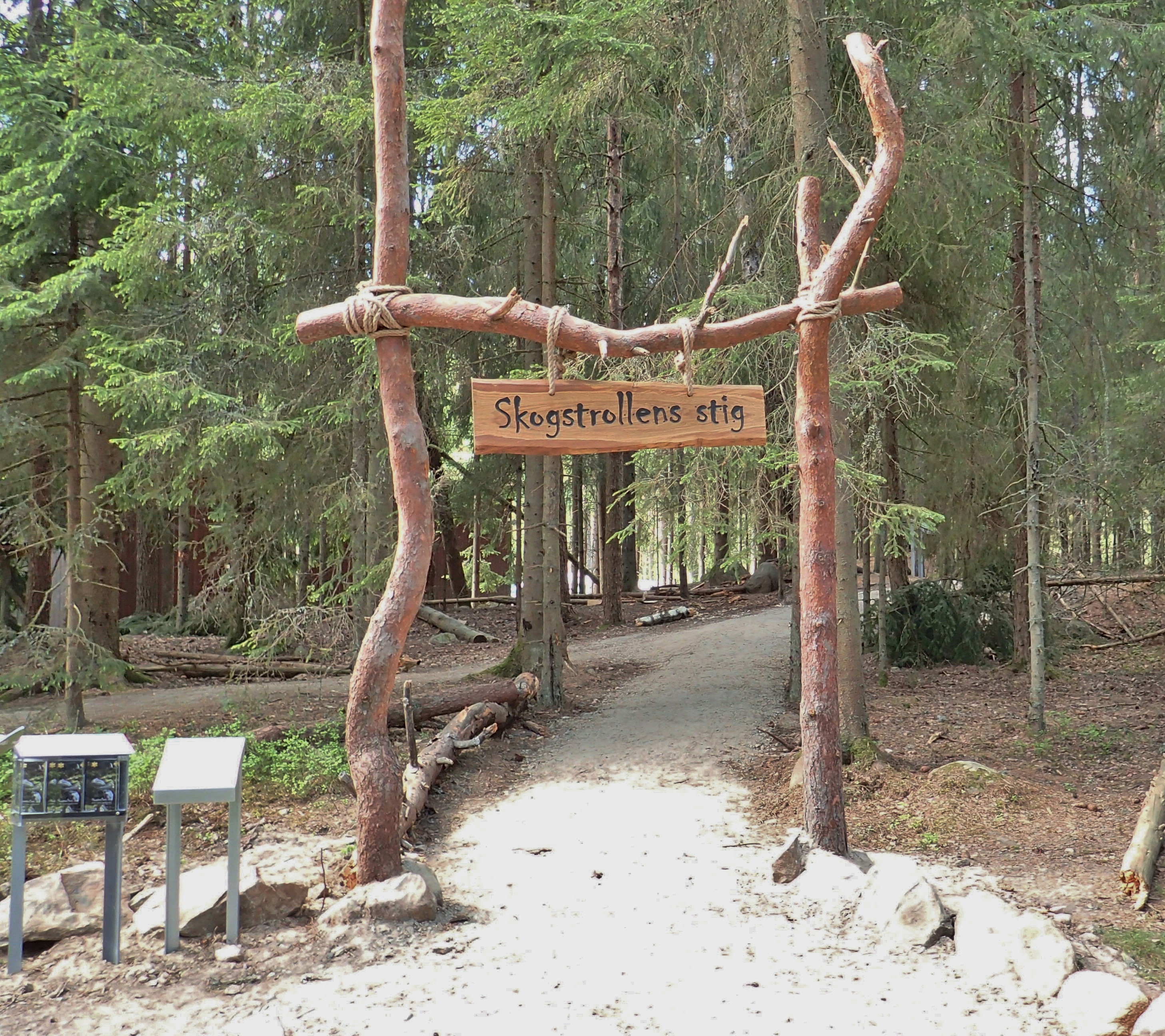 Skogstrollens stig
