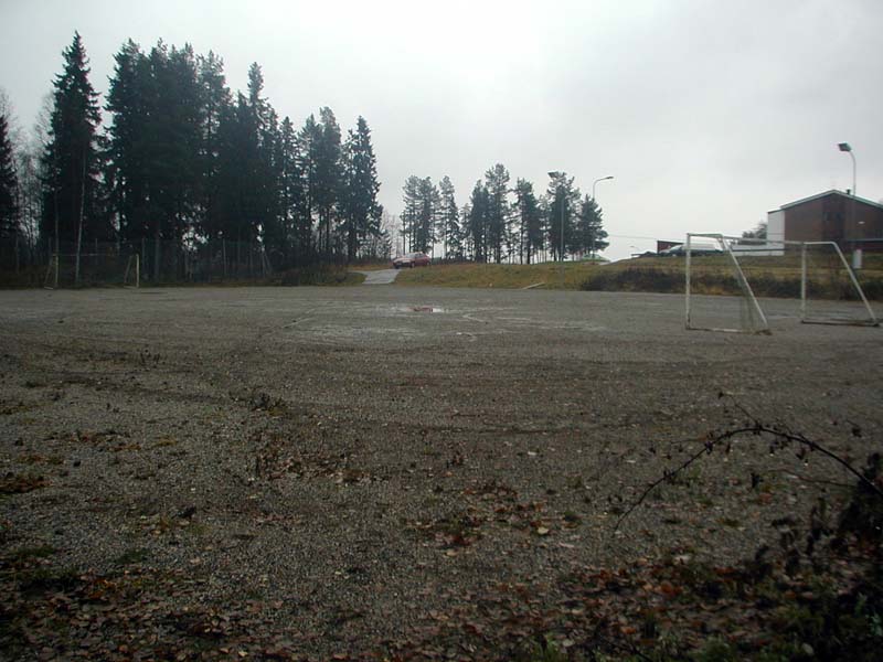 Grusplan vid Jaktfalksvägen