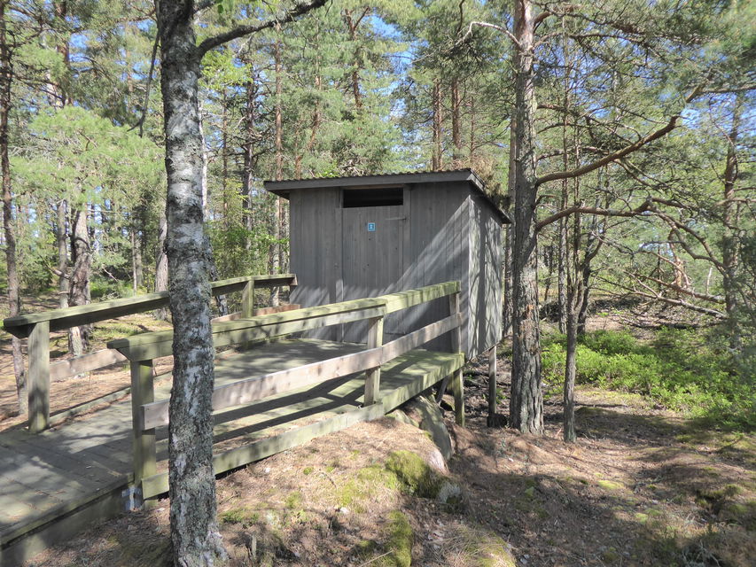 Torrtoalett på Hamnholmarna