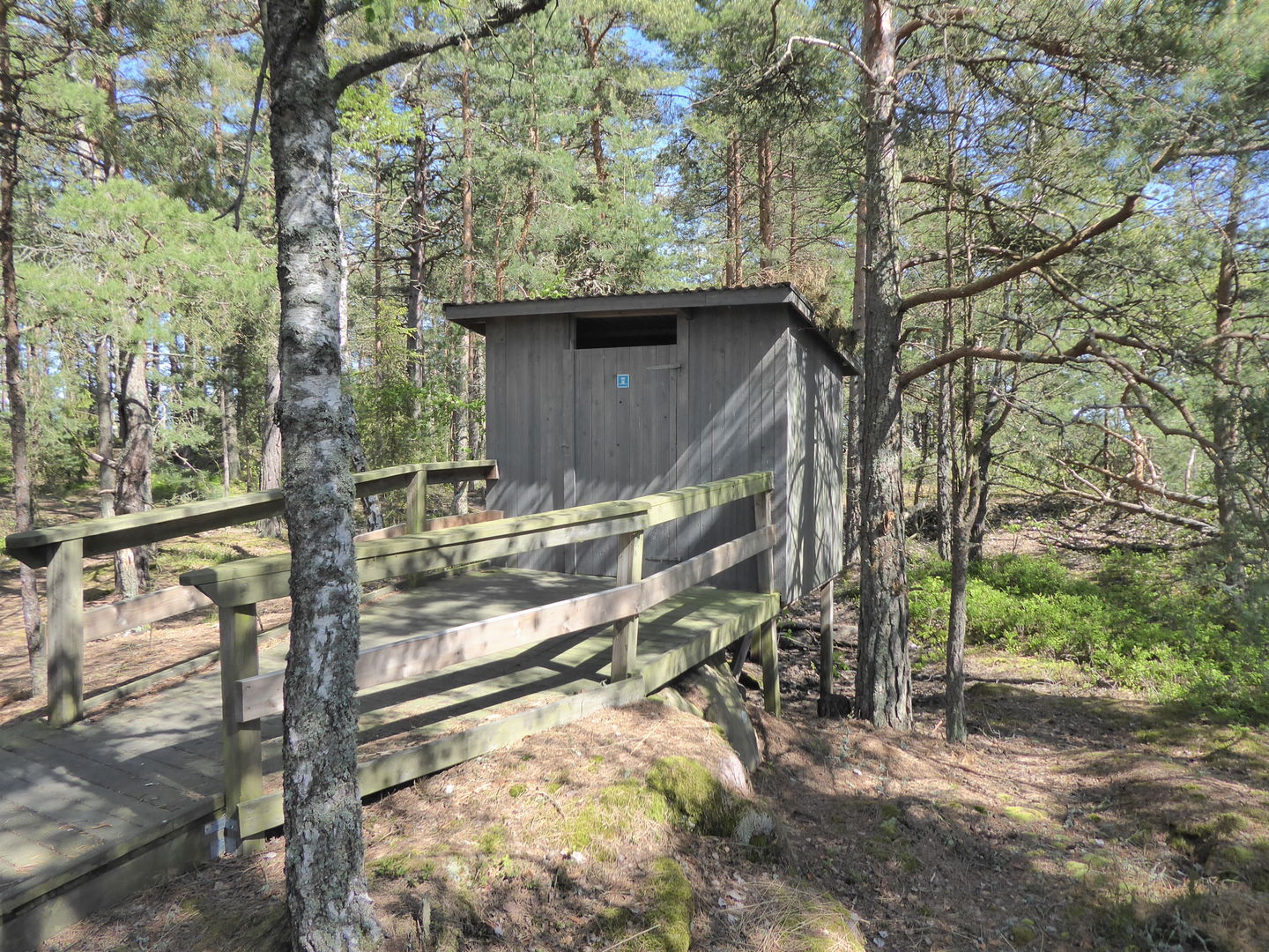 Torrtoalett på Hamnholmarna