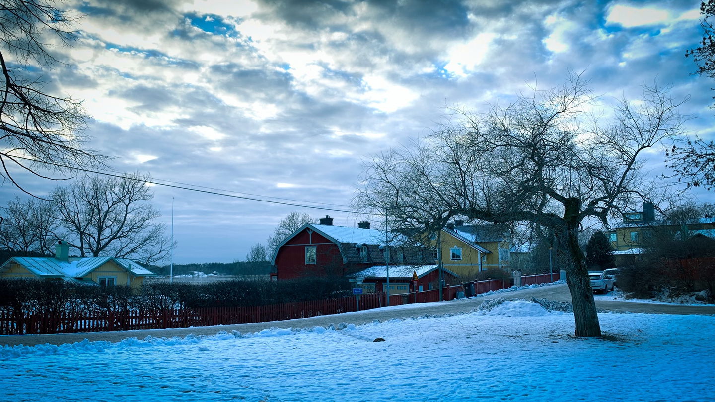 En liten park inne i Vaxholm.